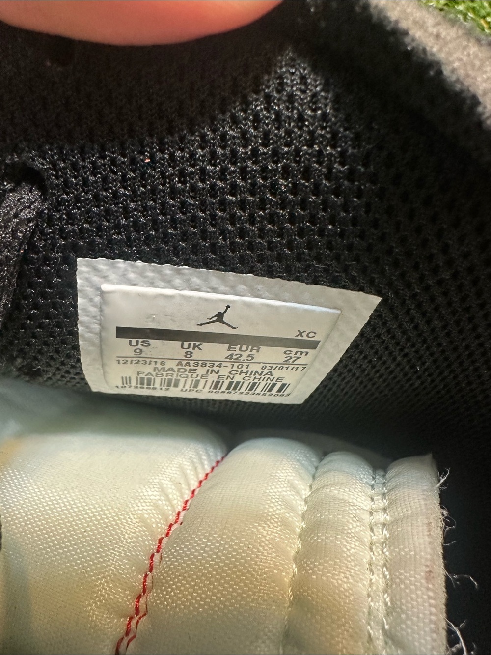 Off-White Air Jordan 1 Retro High OG - Picture 8 of 10
